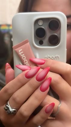 Nail Art For Summer Beach, Summer Long Almond Nails, Easy Aura Nails, Summer Airbrush Nails, Red And Pink Aura Nails, Magenta Almond Nails, Airbrush Almond Nails, Aura Nails Summer 2024, Nails Inspo Summer 2024