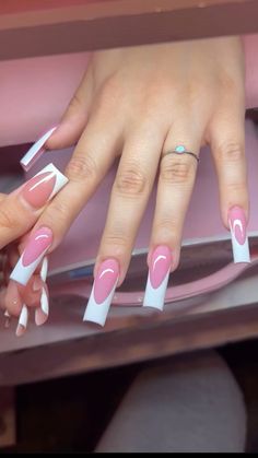 Baddie French Tip Acrylic Nails, Nails Aesthetics, Acrylic Nail Designs Classy, Designer Nails, Tapered Square Nails, Hard Nails, Baddie Nails, Colored Acrylic Nails, White Acrylic Nails