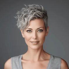 63 Stunning Short Hairstyles for Women Over 40 This Year