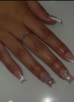 Popular Nail Ideas Almond, Birthday Nail Inspo Acrylic Short, Square Acrylic Nails Aesthetic, Medium Square Acrylic Nails Birthday, Birthday Nail Set Ideas Medium Length, Long Nail Ideas Square, Bedazzled French Tip Nails, Birthday Acrylics, Nail Designs For Birthday