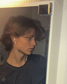 Perfect Side Profile, Sind Curtain Bangs, Was Sind Curtain Bangs, Middle Part Hairstyles, Hair Inspiration Short, Shot Hair Styles, Short Hair Haircuts, Side Profile