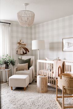 a baby's room is decorated in neutral colors