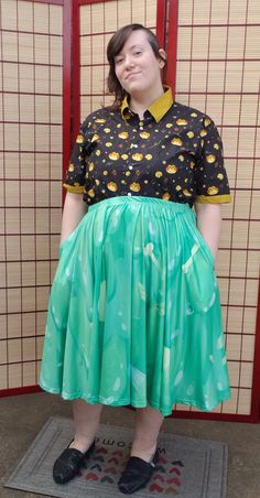 Enjoy a flowing and cute look with this cute and comfy Midi skirt with pockets! Froggy button up by sulkypup Big Scary, Mid Calf Skirt, Midi Skirt With Pockets, Shiny Fabric, Model Gallery, Full Circle Skirts, Teacher Style, Skirt With Pockets, Circle Skirt