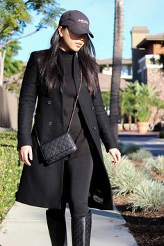 Black Pea Coat Outfit, Fall Fashion Trends Women, Chic Winter Outfits, Long Black Coat, Outfit Inspo Casual, Cartoon Tattoos, Winter Outfits Men, Trendy Fall Outfits, Outfit Inspo Fall