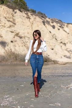 Outfits Juvenil, Outfits Con Jeans, Look Office, Country Style Outfits, Western Wear Outfits, Chic Fall Outfits, Outfit Jeans