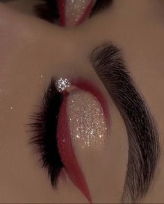 Quinceanera Makeup, Xmas Makeup, Makeup Skills, Good Makeup, Eye Makeup Images, Red Eye Makeup, Cherry Crush, Prom Eye Makeup, Holiday Makeup Looks