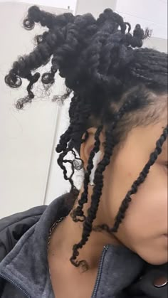 Mini Twist Styles, Mini Braids On Natural Hair, Short Hair Locs, Mini Braids, Twists Hairstyles, Afro Braids, Curly Natural Hair, Hairstyles For Natural Hair