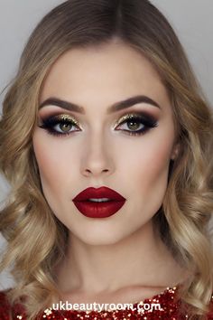 Gold Eyeshadow Looks With Red Lips, Vegas Makeup Ideas Night, Holiday Glam Photoshoot, Makeup For Party Night, Christmas Makeup Easy, Red Lip Makeup Looks, New Year Makeup Ideas, Holiday Glam Makeup