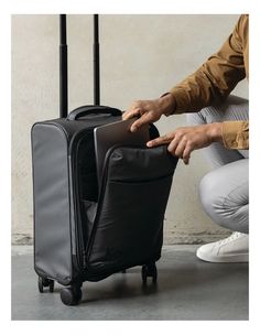 Lightweight Suitcase, Tv Mounts, Tech Branding, Suitcase Bag, Spinner Suitcase, Connected Home, Audio Cables, Home Surveillance, Smart Speaker