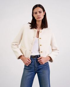 ROMY CROPPED JACKET – Nili Lotan Cropped Blazer Outfit, Sweater Jacket Outfits, Style Bungalow, Boxy Jacket, Office Clothes, Money Rich, Structured Shoulder, Work Fits, Travel Clothes