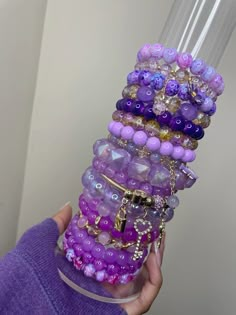 Rainbow Jewelry Aesthetic, Selling Bracelets Ideas, Purple Bracelet Ideas, Beads Bracelet Ideas, Body Jewelry Diy, Beaded Hearts, Pandora Bracelet Charms Ideas, Xoxo Jewelry