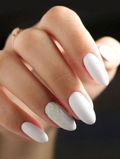 White Almond Nails, Stars Nails, White Gel Nails, Art Hacks, White Acrylic Nails, Almond Nails Designs, Almond Nail