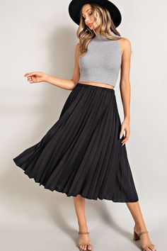 A woven midi skirt featuring pleated construction and an elasticized waistband. Black Pleated Midi Skirt, Midi Length Skirts, Black Midi Skirt, Pleated Midi Skirt, Cute Skirts, Bag Dress, Tee Dress, Pleated Skirt, Midi Length