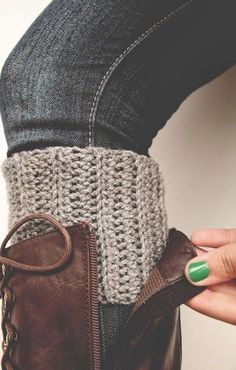 18 Wonderful Free Patterns for Crochet Boot Cuffs | WonderfulDIY.com Crochet Socks, Crochet Diy