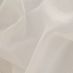 JF Fabrics BUFFY 90J5921 - Inside Stores White Fabric Texture, Price Background, Bad Set, Cotton Poplin Fabric, High Low Top, Fabric Textures, Cotton Poplin Shirt, Norma Kamali, House Doctor