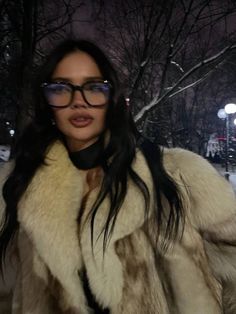 Europe Winter Fashion, Digital Camera Pictures, Morana Vitalio, Emory Scott, Egypt Aesthetic, Camera Pictures, Wardrobe Makeover, Winter Makeup, Crazy Girls