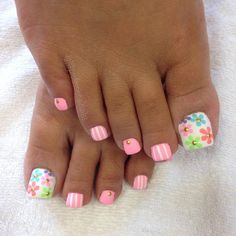 30+ Summer Toe Nail Design ideas to keep your style on point even if you have sand between your toes - Hike n Dip Painted Toenails Ideas, Painted Toes Toenails, Paint Toenails, Toenail Designs Summer, Toenail Designs, Pedicure Nail Designs, Summer Toes, Toe Nail Color