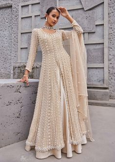 Baju Kahwin, Salwar Kamiz, Indian Dresses Traditional, Fancy Dresses Long, Traditional Indian Outfits, Designer Dresses Casual