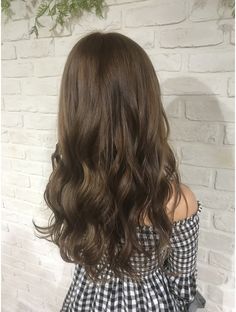 Medium Hair Perm Korean, Korean Perm Long Hair, Asian Perm Women Long Hair, Korean Perm Women Long Hair, Light Brown Hair Japanese, Long Hair Perm, Curly Prom Hair, Perm Hair, Short Hair Highlights