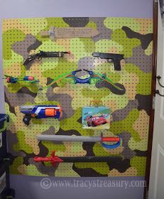 Tracy's Treasury: The Weapon Wall Nerf Storage, Cool Bedrooms For Boys, Diy Sofa Bed, Casa Vintage, Boys Bedroom Decor, Toy Rooms