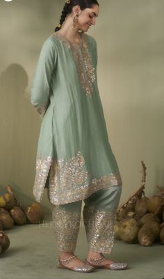 Heena Kochhar, Stylish Kurtis Design, Pakistani Couture, Blue Weave, Designer Party Wear Dresses, Designer Dresses Casual