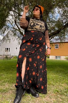 Grunge Plus Size Outfits, Alternative Outfits Plus Size, Plus Size Alt, Grunge Plus Size, Fall Fashion Outfit Ideas, Edgy Work Outfits, Outfit Ideas Plus Size, Halloween Skirt