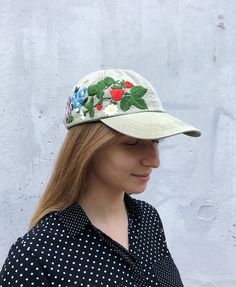 Hand Embroidered hat with strawberry and wildflowers Color: khaki baseball cap; Design: hand-embroidered hat with strawberry and wildflowers; Cap size (head circumference): 55 - 67 cm; 🌿PLEASE NOTE I NEED 2 WEEKS TO EMBROIDER THIS HAT FOR YOU🌿 GET 10% OFF YOUR 1ST ORDER! Get a 10% off coupon code for our Etsy shop by signing up to our mailing list eepurl.com/gefZy5 CHECK OUR OTHER ACCESSORIES 🌸More Baseball hats: https://www.etsy.com/shop/KazkovaEmbroidery?ref=seller-platform-mcnav&sectio Summer Baseball Cap With Embroidered Logo And Short Brim, Vintage Baseball Cap For Spring, Vintage Baseball Visor Cap For Spring, Vintage Visor Baseball Cap For Spring, Khaki Visor Hat For Spring, Green Spring Brimmed Baseball Cap, Khaki Visor Baseball Cap For Spring, Spring Baseball Cap With Embroidered Logo, Spring Baseball Cap With Embroidered Logo And Short Brim