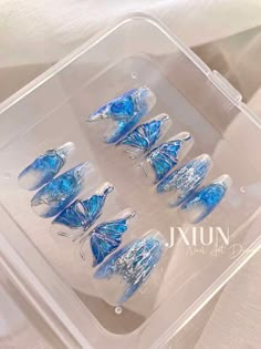 Icicle Nails Korean, Painting On Nails, Chrome Butterfly, Press On Nails Blue, Fabulous Style, Really Cute Nails, Nails Blue, Acrylic Nails Coffin Pink, Silver Chrome