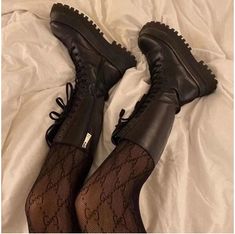 Black Platform Boots Fall, Trendy Boots For Women Grunge, Black Plateau Winter Boots Laced Clft, Black Winter Boots Grudge, Lugged Black Boots, Chunky Boots Baddy, Black Winter Boots Soft Grunge, Chunky Black Lace Up Boots, Chunky Boots Club