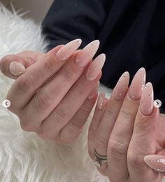 Bride Nails Rhinestones, Milky Pink Nails With Rhinestones, Nails With Small Pearls, Basic Nails With Gems, Nails Ideas With Diamonds, Round Long Nails, Cute Oval Nails Design, Long Oval Nails Design, Round Nails Long