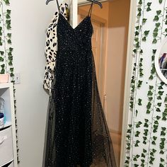 Black Sparkly Prom Dress. Selling My Senior Year Prom Dress!! Altered To Fit 5’2-5’5” I Am 5’2 And Had Heels On And It Was Still To The Floor! Fit Perfectly. Size Xs. Was Originally $85. Worn Once, Still Has Tag. Black Sparkly Prom Dress, Windsor Dresses Prom, Sparkly Prom Dress, Prom Dress Color, Windsor Dresses, Senior Year, The Floor, Windsor, Prom Dress