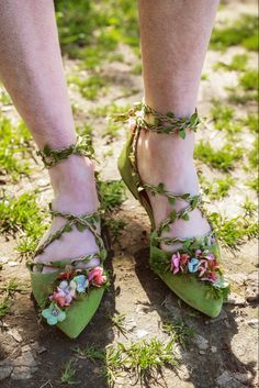 Medieval Fairy Aesthetic, Ren Faire Shoes, Fairycore Diy, Vine Shoes, Fairy Boots, Garden Fairy Costume