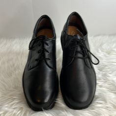 Men’s Rockport’s Black Leather Uppers, Lace-Up Oxford Style, Size 12 Wide Width. New Condition Never Worn. Sku: B-23 Oxford Shoes Style, Rockport Shoes, Oxford Style, Shoes Leather, Shoes Men, Leather Shoes, Derby, Fashion Shoes, Shoes Mens