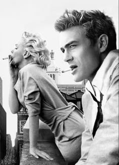 Marilyn Monroe And James Dean, James Dean Marilyn Monroe, People From The Past, Marion Indiana, Rare Features, Marilyn Monroe Fashion, Acting Class