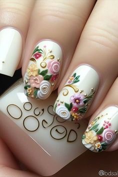 Complex Nail Designs, French Watercolor, Bee Nails, Unghie Nail Art, Floral Nail Designs, Flower Nail Designs, Nail Art Designs Diy, Flower Nail, Flower Nail Art