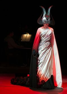 The Witch's Mother in Oregon Shakespeare Festival's 2014 production of INTO THE WOODS. Designed by Linda Roethke. Shakespeare Aesthetic, Insane Fashion, Project Aesthetic, The Vvitch, Queen Design, Ancient Greek City, Greek City, Ball Ideas, Shakespeare Festival