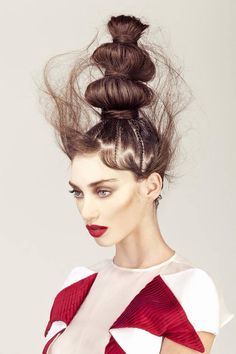 Flying hair High Fashion Hair, Runway Hair, High Bun, Corte De Cabelo Masculino