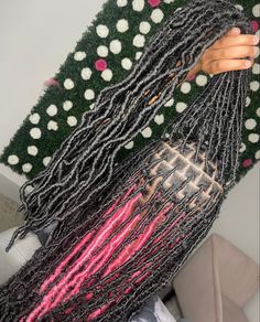 pink locs (peekaboo pink) Long Distressed Locs With Color, Peekaboo Soft Locs Red, Long Faux Locs With Color, Faux Locs Color, Birthday Braids, Pink Locs, Locs Color, Faux Locs Styles, Era Aesthetic