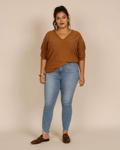 180lbs To 140lbs Before And After, Spring Outfits Plus Size, Medium Size Fashion, Fat Style, Plus Size Casual Outfits, Workwear Essentials, Day To Night Dresses, Finding My Style, Winter Capsule