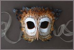 Mascara Papel Mache, Eagle Mask, Cardboard Mask, Winter Owl, Feather Mask, Bird Masks, Folding Origami, Red Tailed Hawk