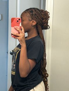 Cinnamon Brown Knotless Braids, Knotless Braids With Scrunchies, Knotledd Braids Styles, Knotledd Box Braids, Knotless Box Braids In A Bun, Dark Brown Boho Knotless Braids, Knotless Braids Hairstyles Medium, Knowles’s Braids Hairstyles, Knotless Box Braids Brown