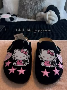 Hello Kitty Accessories, Shoe Wishlist, Cute Nike Shoes, Fresh Shoes