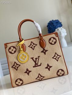 LV OnTheGo MM Tote Bag Monogram Raffia Tan For Women Tas Louis Vuitton, Tas Lv, Onthego Mm, Louis Vuitton Onthego, Louis Vuitton Mm, Sac Louis Vuitton, Tas Bahu, Embroidered Monogram, Vuitton Bag