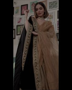 Anniversary Guest Outfit, Winter Saree, Saree Aesthetics, Fusion Saree, Photoshoot Portfolio, Farewell Saree, Saree Styling, Saree Ideas