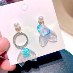 Acrylic Shell Mermaid Asymmetric Drop Earrings Product Details -Condition Is New -Push Back Silver Post Pandora Heart Earrings, Pearl Mermaid, Shell Mermaid, Dressy Earrings, Kate Spade Earrings Stud, 3 Earrings, The Cove, Mermaid Earrings, Earring Collection