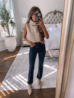 Fall Outfits Trendy 2024, Grey Pearl Sweater Outfit, Realtor Outfit Ideas, Basic Work Outfits Casual, Tall Boots And Jeans Outfit, Young Realtor Outfits, Dinner In Chicago Outfit, Casual Work Meeting Outfit, Winter Outfits Inspo 2024