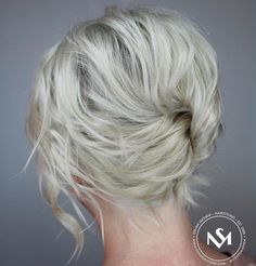 Twist Short Hair, French Twist Short Hair, Hairstyle Drawing, Twist Short, Wedge Hairstyles, Bouffant Hair, Asymmetrical Hairstyles