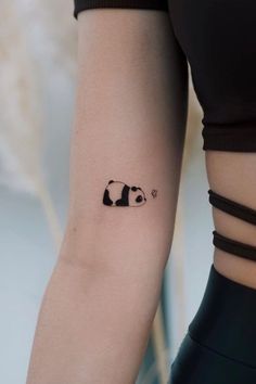 Miniature Tattoos, Tato Maori, Tato Minimal, Panda Tattoo, Small Pretty Tattoos, Cute Little Tattoos, Cute Tiny Tattoos