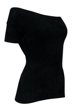 For a cozy yet chic addition to your wardrobe, snag this timeless Helmut Lang one-shoulder top. You'll hit the town in luxurious comfort when you flaunt this soft, ribbed shirt. Chanel your inner rebel cool girl and style it with high-rise leather pants and your favorite black platform heels. Size M 63% Viscose, 37% Polyamide Made in USA Pullover Bust 21" (unstretched) Waist 20" Shoulder to hem 23.5" Sleeve length 7.5" Ribbed Shirt, Black Platform Heels, One Shoulder Top, Buy Shoes Online, Black Platform, One Shoulder Tops, Black Rib, Helmut Lang, Sweater Weather