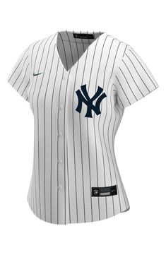 You're the type of New York Yankees fan who counts down the minutes until the first pitch. When your squad finally hits the field, show your support all game long with this Aaron Judge Replica Player jersey from Nike. Its classic full-button design features the name and number of your favorite player in crisp applique graphics, leaving no doubt you'll be along for the ride for all 162 games and beyond this season. Sizing Tip: Product runs small. We recommend ordering one size larger than you nor Giancarlo Stanton, Yankees Fan, Personalized Jersey, Nike Jersey, Jersey Outfit, Derek Jeter, Womens Jersey, Custom Jerseys, Nike White